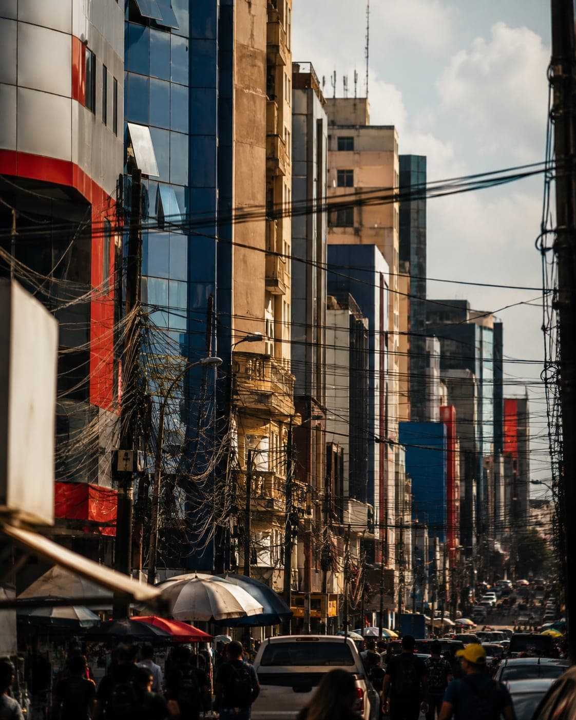 Fachadas comerciais na fronteira